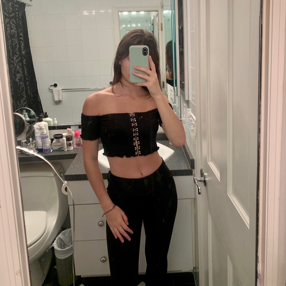 Black crop top